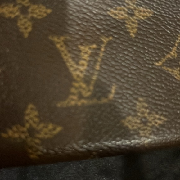 Louis Vuitton Key Pouch Monogram Coated Canvas - Picture 2 of 7